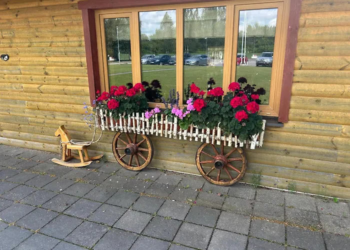 Village Suur Toell Semesterpark *